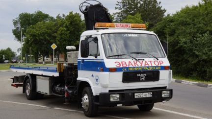 Эвакуатор 24 часа в станице Ленинградской