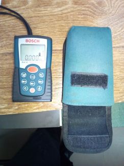 Лазерная рулетка Bosch DLE 50