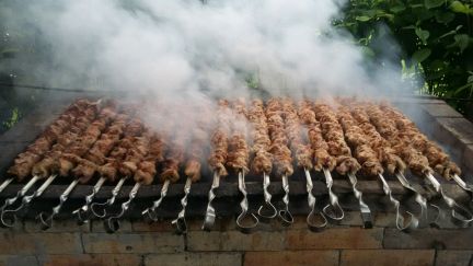 Повар-шашлычник