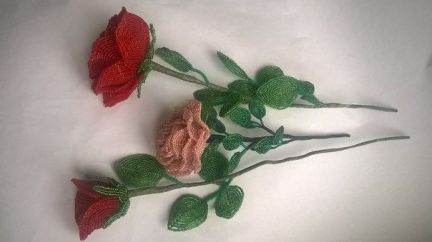 Роза из бисера