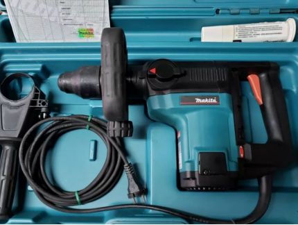 Перфоратор makita HR4000C SDS MAX