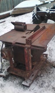 Деревообрабатывающий станок