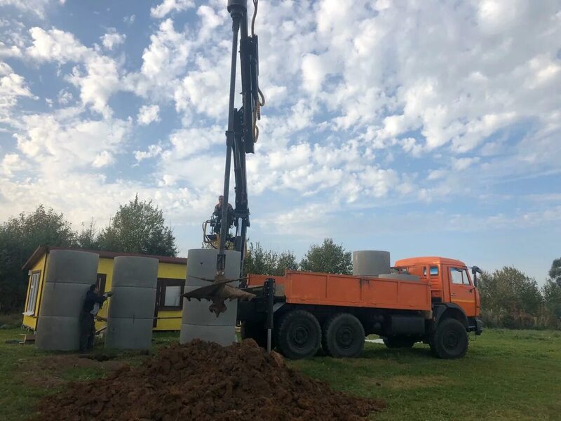 Копка бурение колодцев и септиков из бетонных колец 