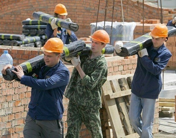 Услуги разнорабочих и подсобников 