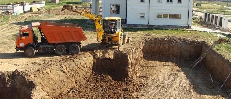 Аренда экскаватора погрузчика jcb