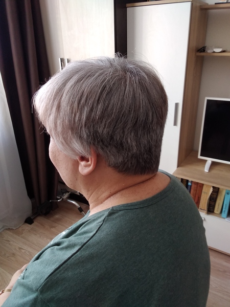 Парикмахер на дом, стрижки для женщин 60+