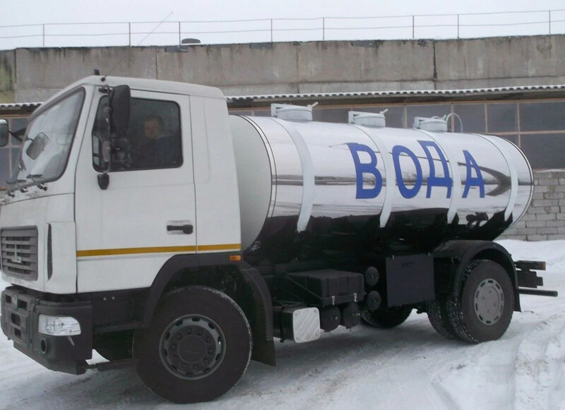 Водовоз арена и услуги цистерны водовоза