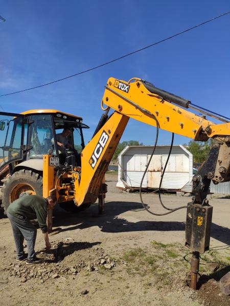 Экскаватор погрузчик JCB 4СХ 