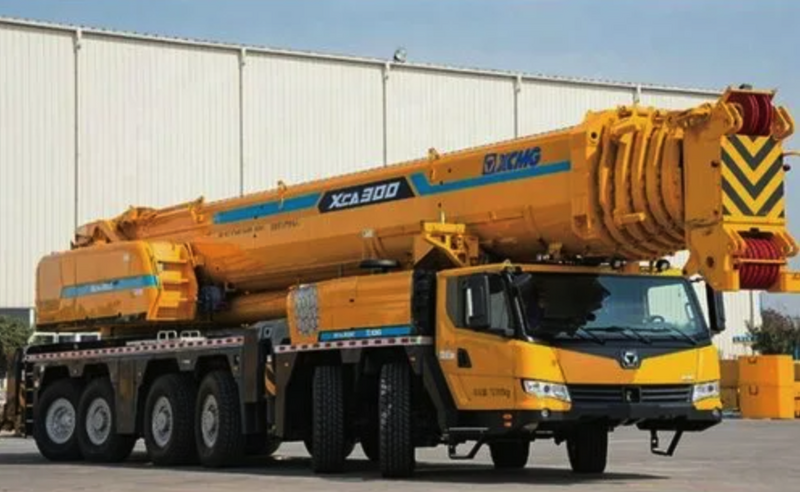Аренда автокрана 300 тонн, стрела 121 метр