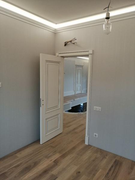 Установка дверей из МДФ