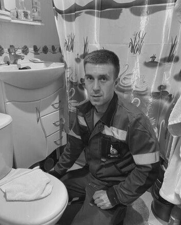 Сантехник, монтаж труб, котла,насос, теплый пол.