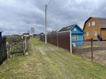 Строительство заборов из профнастила