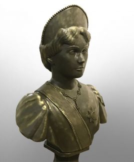Скульптуры и памятники