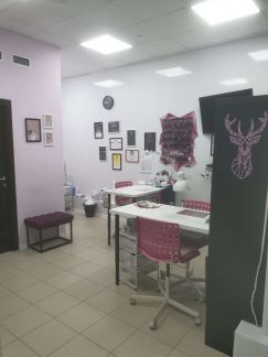 Аренда места для мастера маникюра