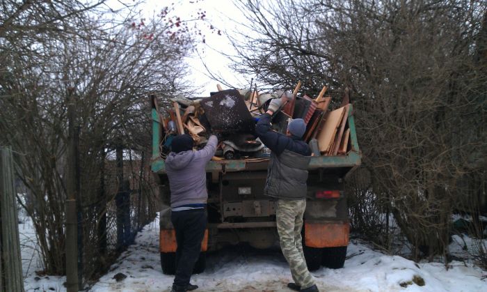 Вывоз мусора после пожара