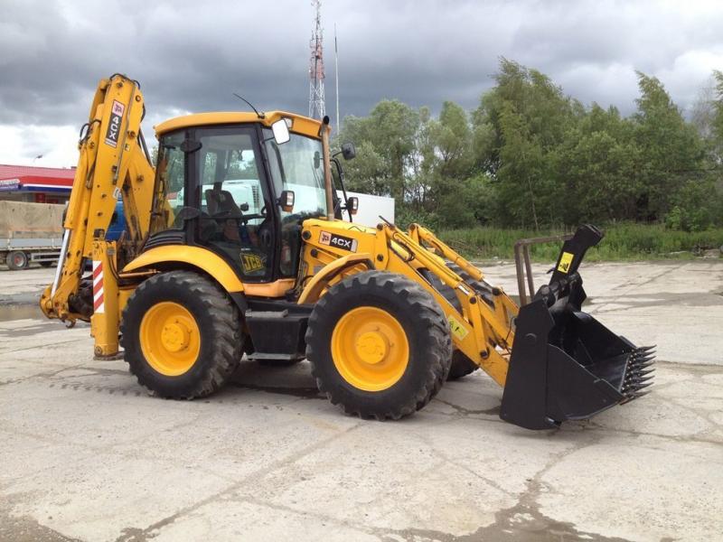 Экскаватор-погрузчик JCB в аренду в Советском