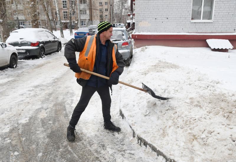 Снегоуборщики снега вручную Снегоуборщики снега вручную