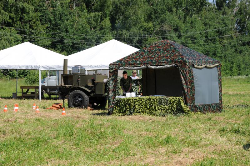 Питание на военно-полевой кухне.
