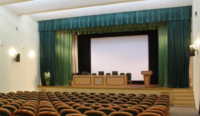 Пошив одежды сцены .Театральные шторы .